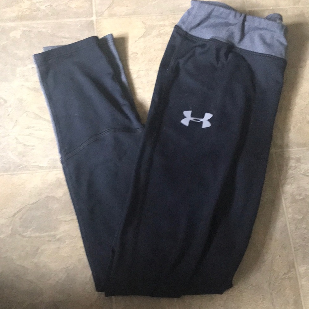 🛑 SOLD🛑 fitted under armour athletic leggings